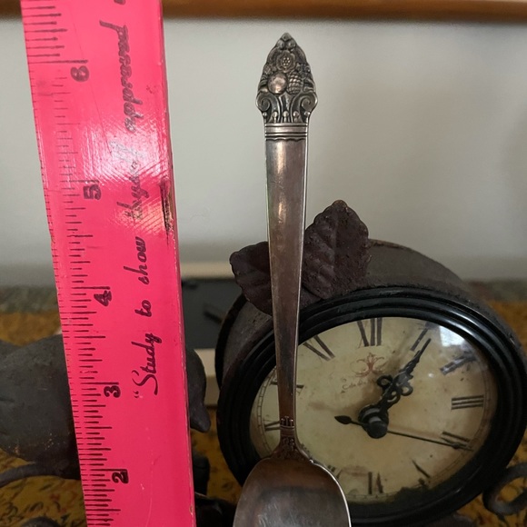 Souvenir and collectible spoons. - Picture 4 of 9